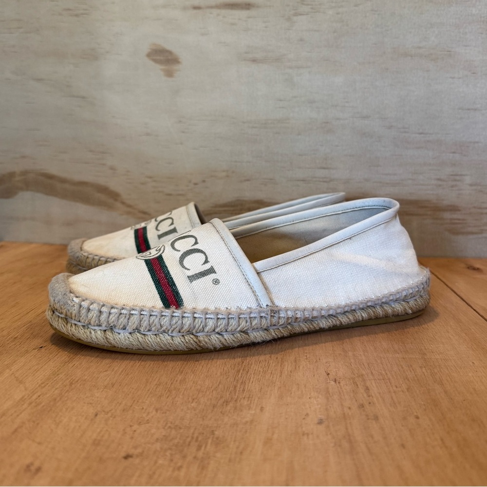 Gucci Cream Espadrilles with Green and Red Accents - Picture 2 of 9